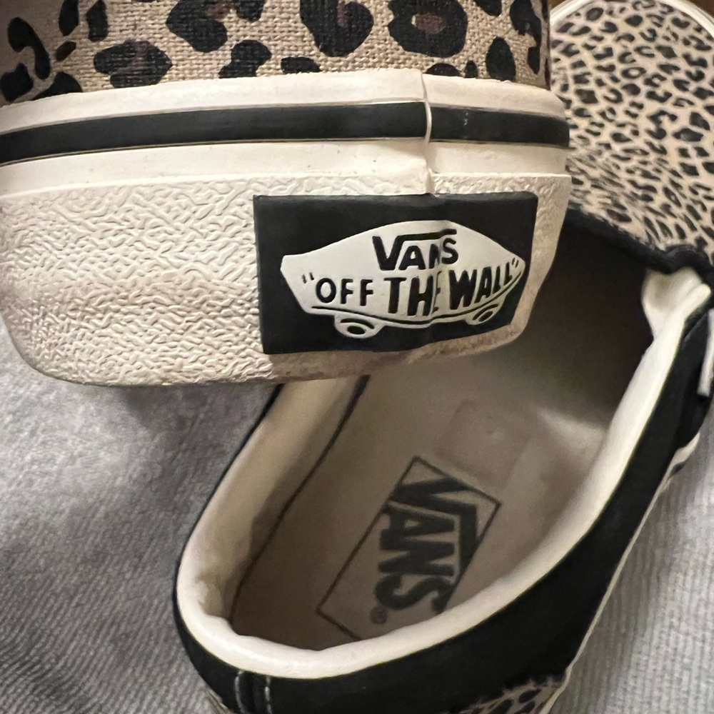 Vans Leopard Pattern Slip-On Shoes - Picture 3 of 12